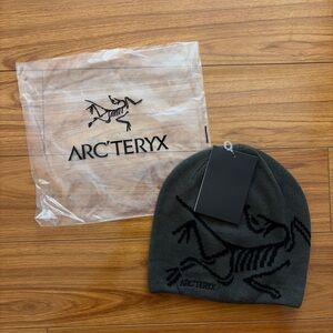 Arc'teryx Charcoal Beanie